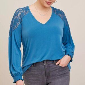 Womens Torrid Blue Lace Sleeve Blouse Size 4